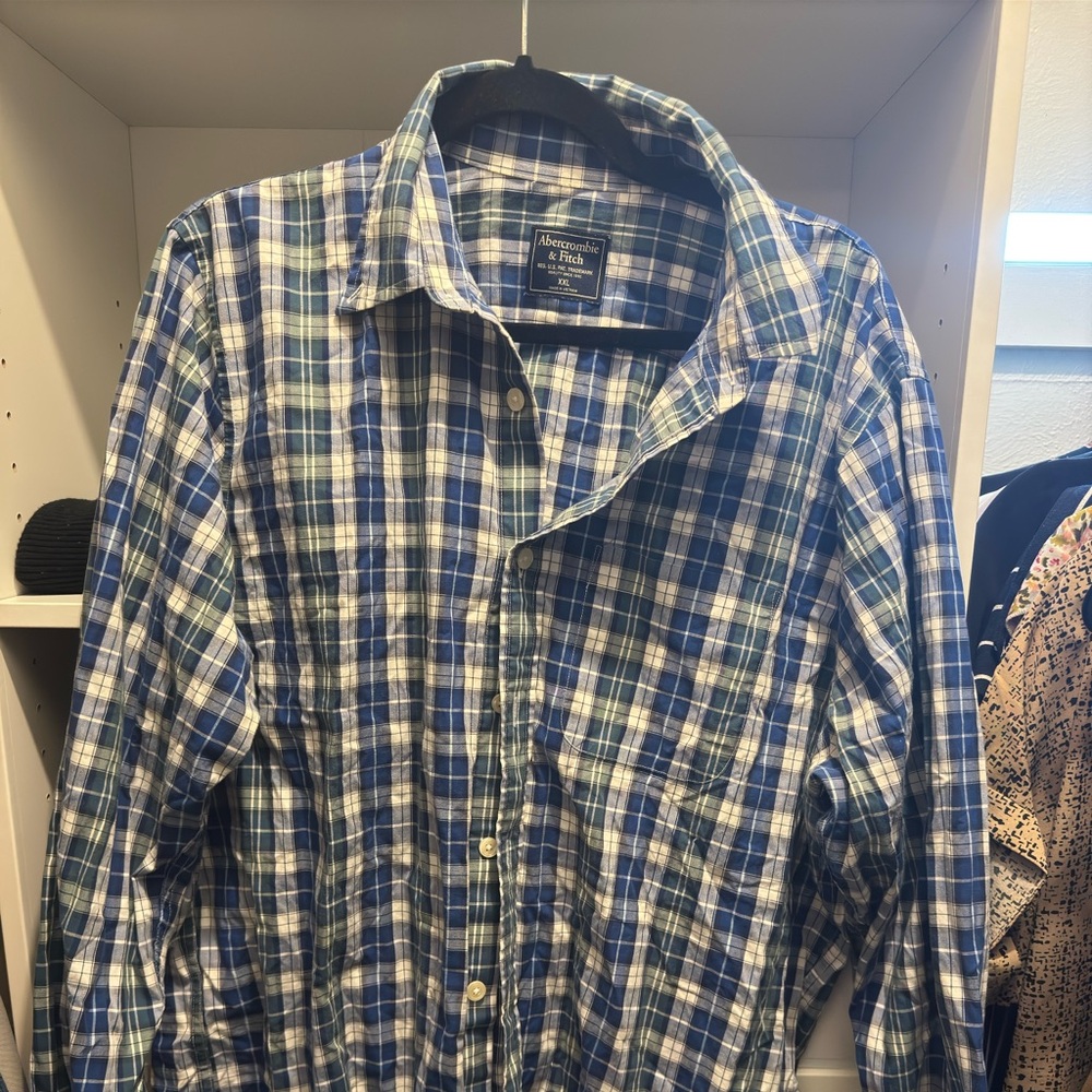 Abercrombie and Fitch XXL PLAID button-down, long sleeve shirt.